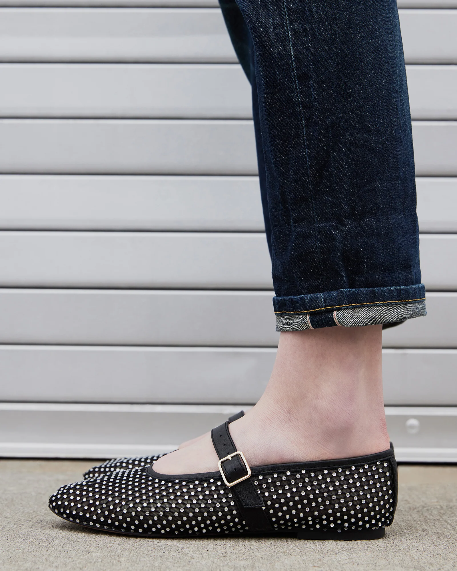 DREAMING BLACK - Image 8